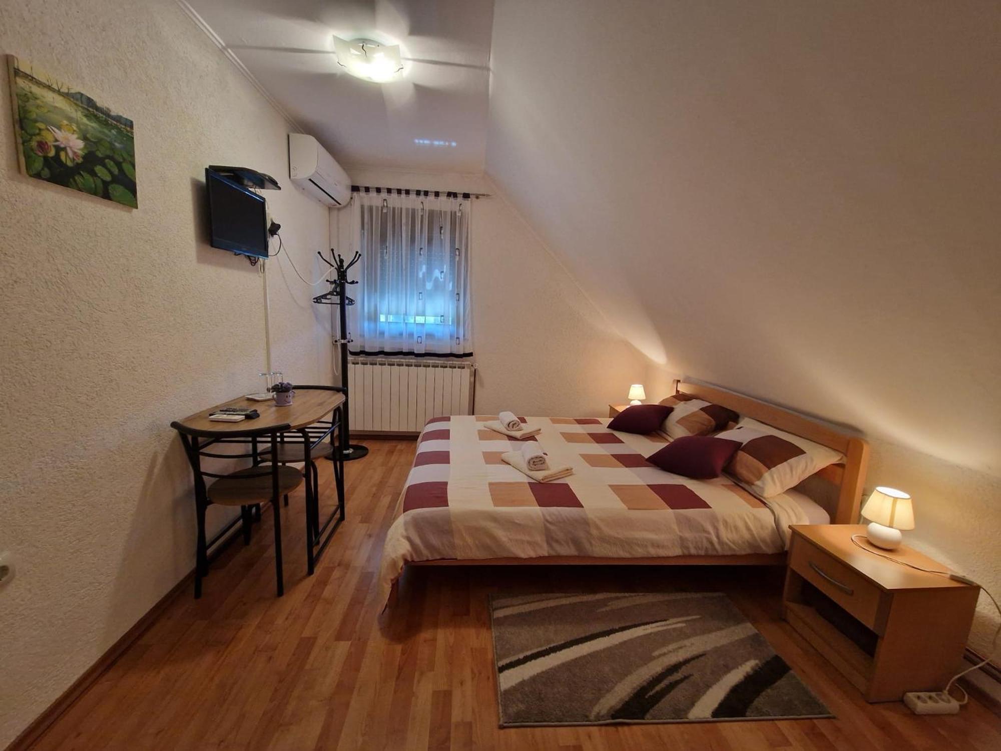 Готель House Luketic Растовача Екстер'єр фото